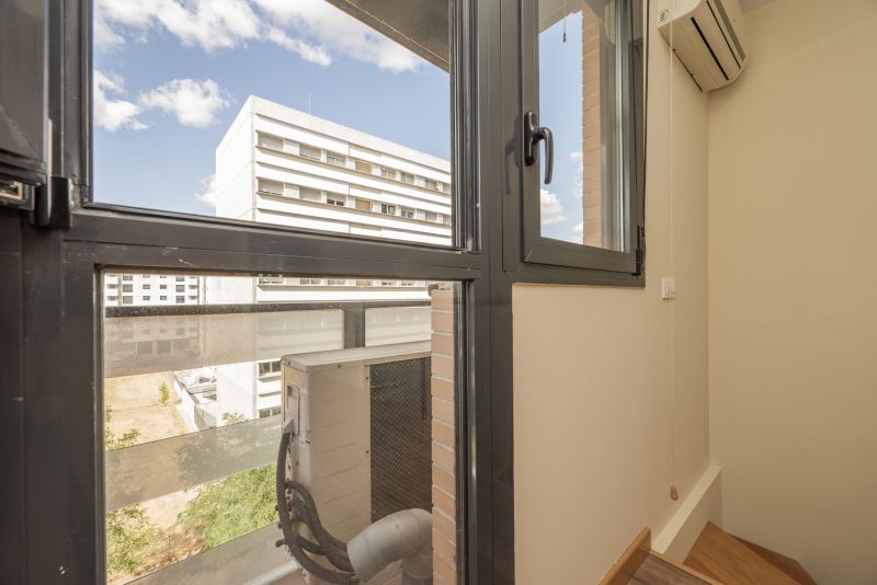 Energy-Efficient Casement Windows in Place